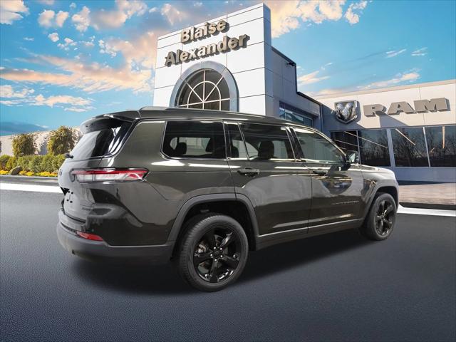 2022 Jeep Grand Cherokee L Limited 4x4 2022 Jeep Grand Cherokee L Limited 4x4