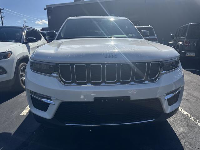 2023 Jeep Grand Cherokee Limited 4x4 2023 Jeep Grand Cherokee Limited 4x4
