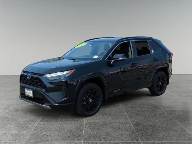 2022 Toyota RAV4 Hybrid SE