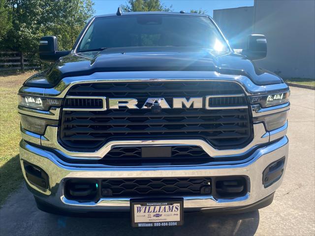 2025 RAM 2500 Tradesman Crew Cab 4x2 64 Box