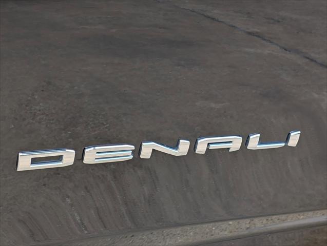 2023 GMC Yukon XL 4WD Denali