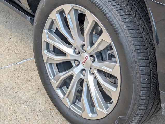 2023 GMC Yukon XL 4WD Denali
