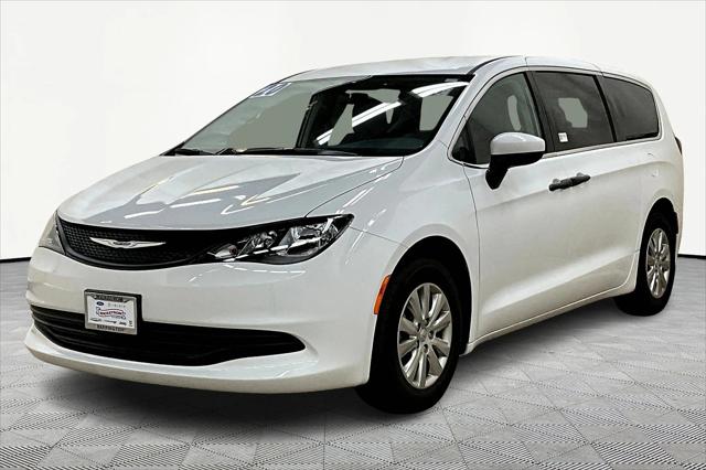 2020 Chrysler Voyager L