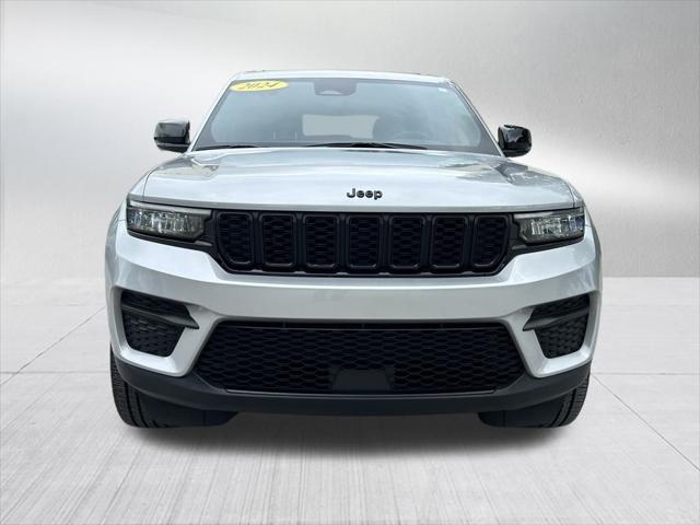 2024 Jeep Grand Cherokee Altitude 4x2