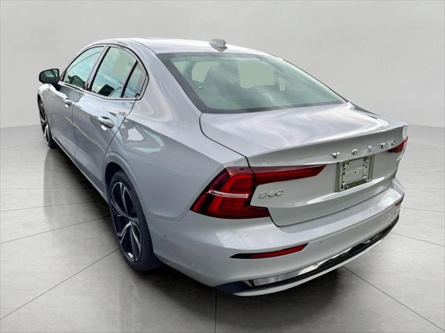 2025 Volvo S60 B5 Plus