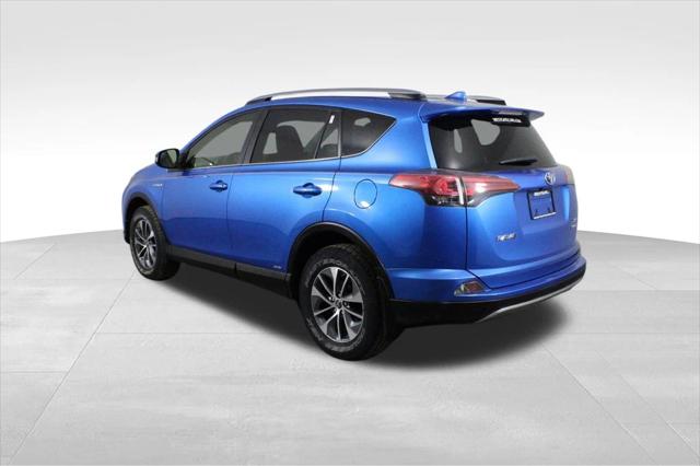 2017 Toyota RAV4 Hybrid XLE