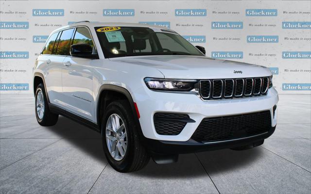 2023 Jeep Grand Cherokee Laredo 4x4