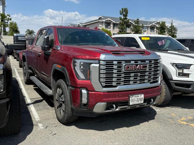 2024 GMC Sierra 2500HD 4WD Crew Cab Standard Bed Denali