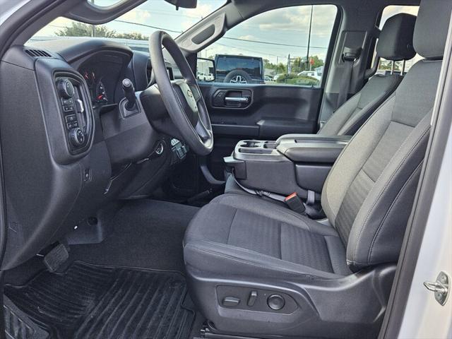 2023 Chevrolet Silverado 1500 4WD Crew Cab Short Bed Custom