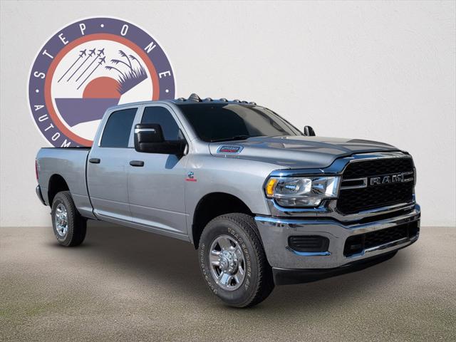 2023 RAM 2500 Tradesman Crew Cab 4x4 64 Box