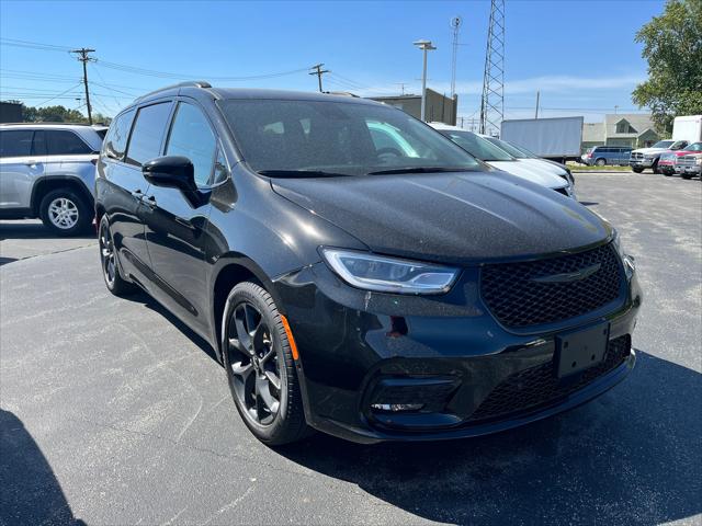 2024 Chrysler Pacifica Touring L 2024 Chrysler Pacifica Touring L