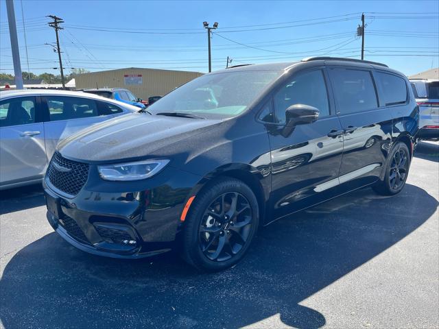 2024 Chrysler Pacifica Touring L 2024 Chrysler Pacifica Touring L