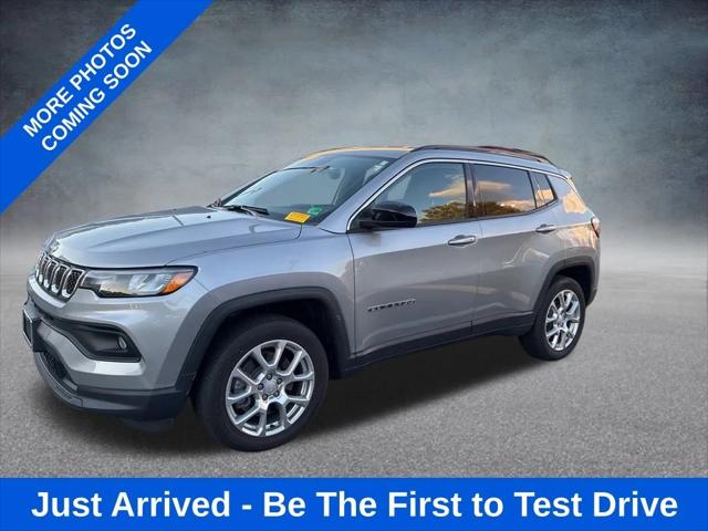 2023 Jeep Compass Latitude Lux FWD