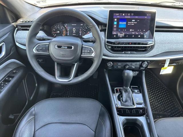 2023 Jeep Compass Latitude Lux FWD