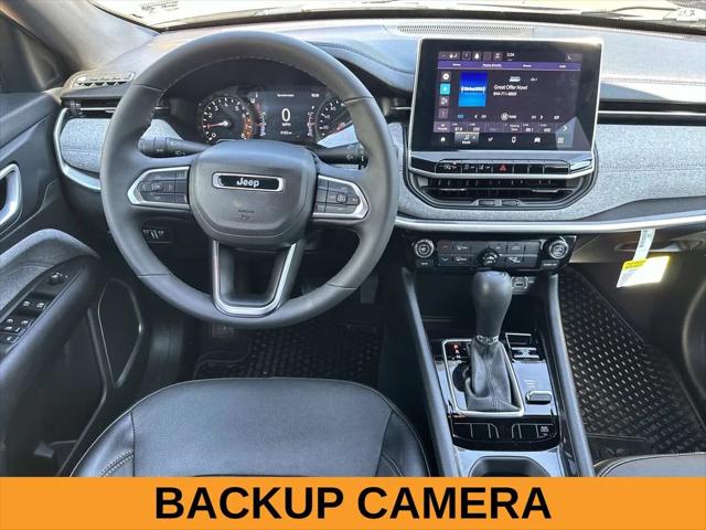 2023 Jeep Compass Latitude Lux FWD