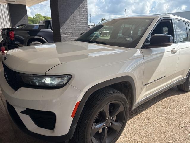 2022 Jeep Grand Cherokee Altitude 4x2