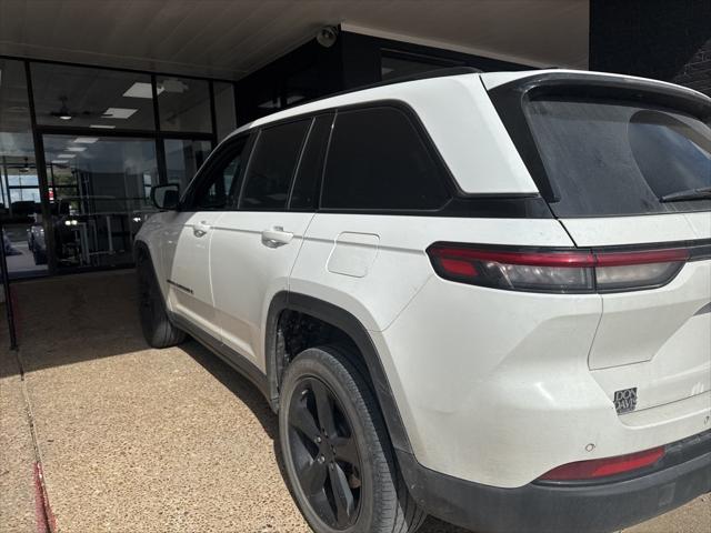 2022 Jeep Grand Cherokee Altitude 4x2
