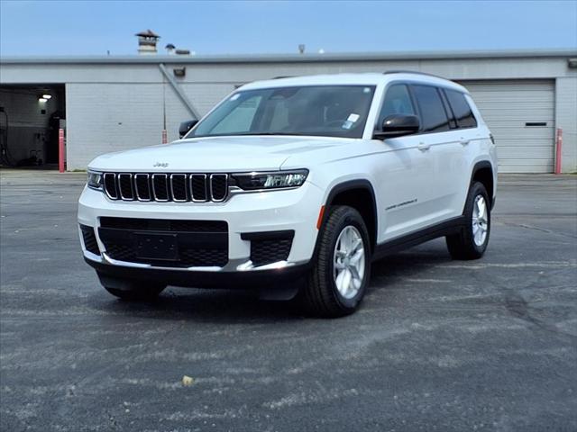 2023 Jeep Grand Cherokee L Laredo 4x4 2023 Jeep Grand Cherokee L Laredo 4x4