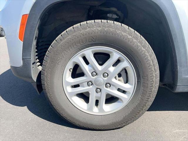 2023 Jeep Grand Cherokee Laredo 4x4