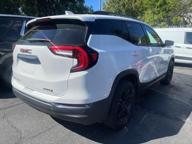 2024 GMC Terrain AWD AT4