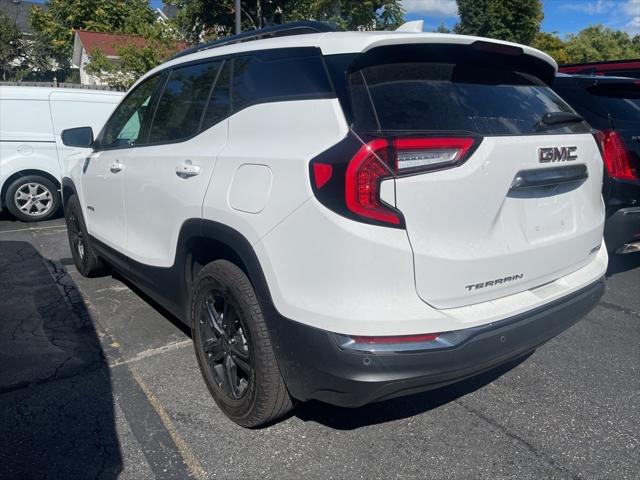 2024 GMC Terrain AWD AT4