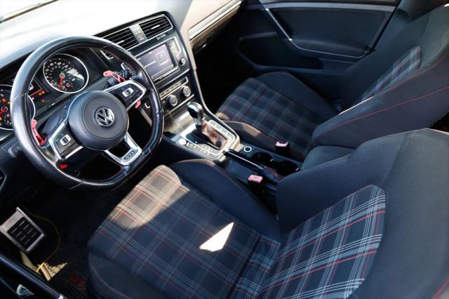 2017 Volkswagen Golf GTI Sport 4-Door