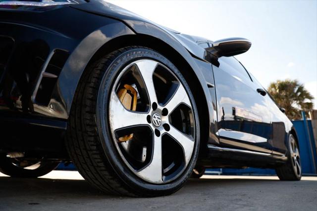 2017 Volkswagen Golf GTI Sport 4-Door