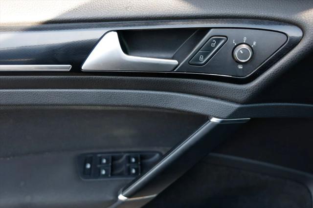 2017 Volkswagen Golf GTI Sport 4-Door