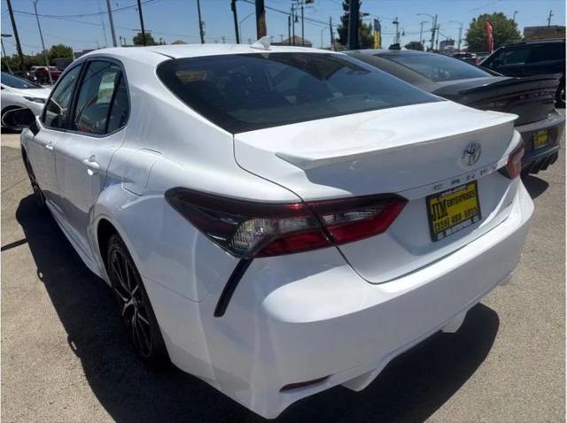 2023 Toyota Camry SE
