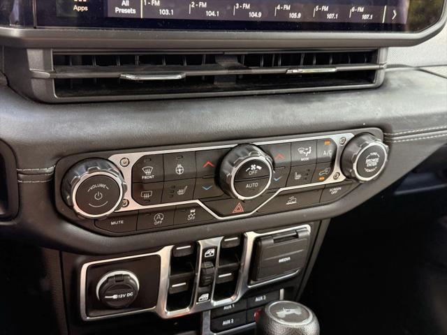 2024 Jeep Wrangler 4-Door Sahara 4x4