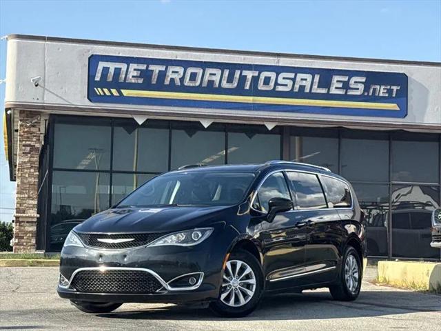 2018 Chrysler Pacifica Touring L for sale in Arlington, TX
