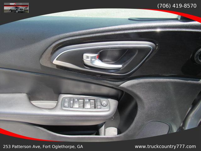 2015 Chrysler 200 C