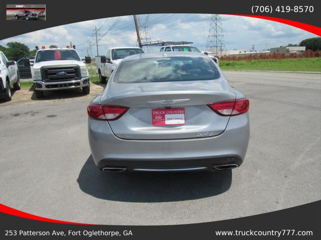 2015 Chrysler 200 C