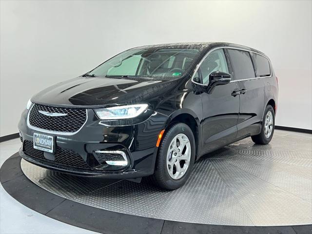 2024 Chrysler Pacifica Limited AWD