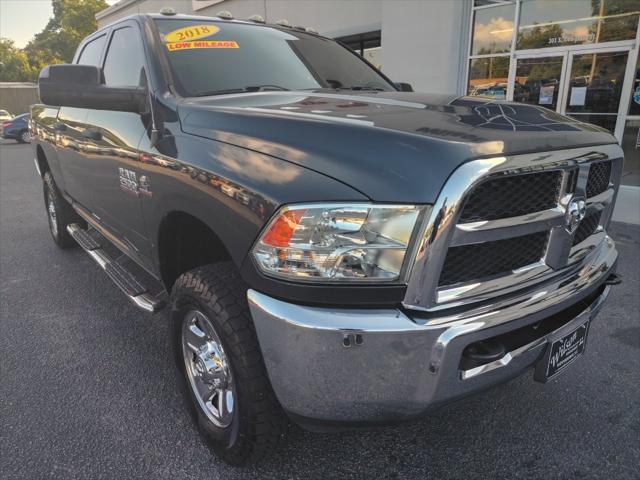 2018 RAM 2500 Tradesman Crew Cab 4x4 64 Box