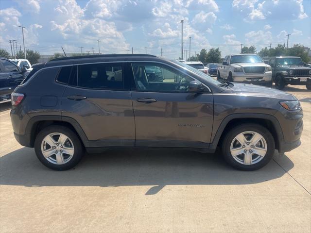 2022 Jeep Compass Latitude FWD