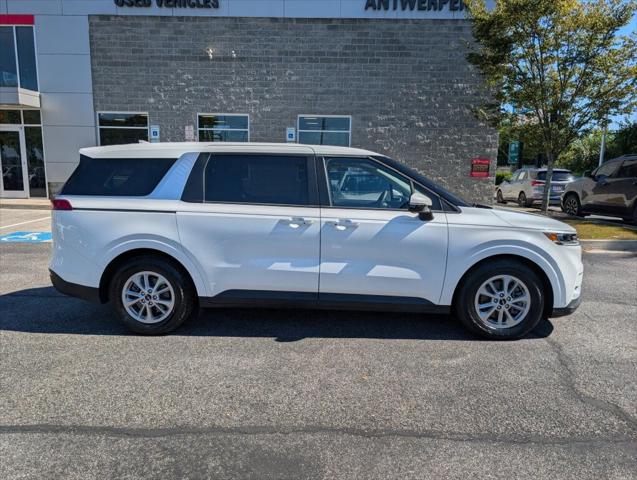 2024 Kia Carnival MPV LX