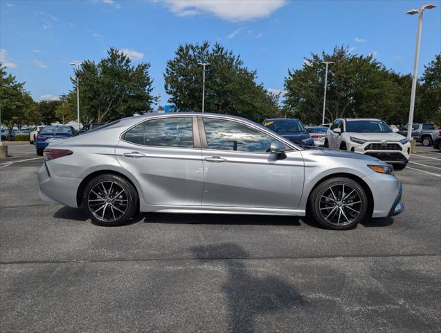 2022 Toyota Camry SE