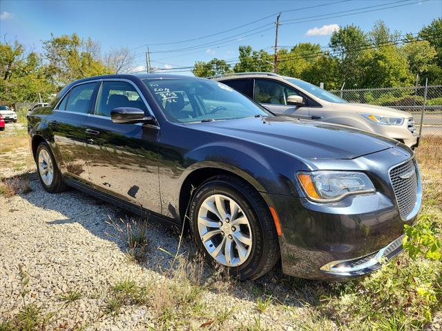 2018 Chrysler 300 Touring