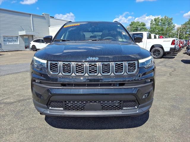 2024 Jeep Compass Latitude Lux FWD