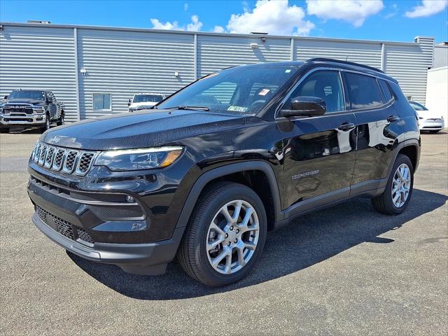 2024 Jeep Compass Latitude Lux FWD