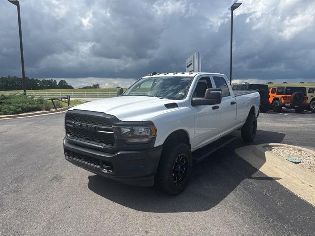 2024 RAM 2500 Tradesman Crew Cab 4x4 8 Box