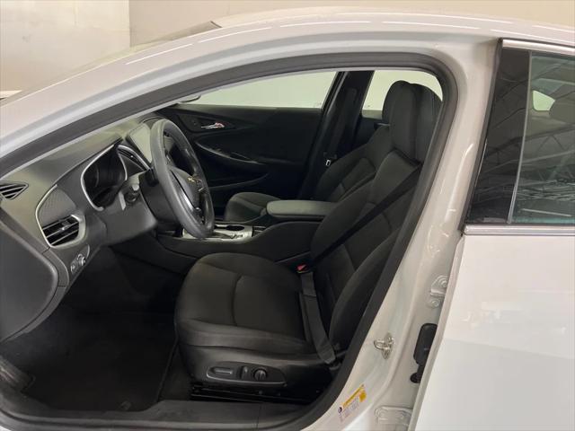 2023 Chevrolet Malibu FWD 1FL
