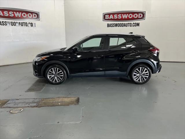 2021 Nissan Kicks SV Xtronic CVT