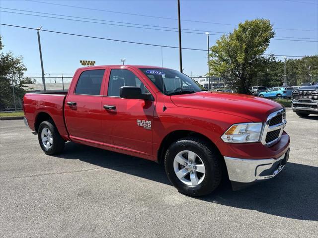 2022 RAM 1500 Classic SLT Crew Cab 4x2 57 Box