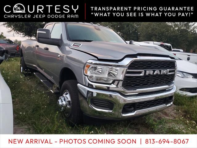 2024 RAM 3500 Tradesman Crew Cab 4x4 8 Box