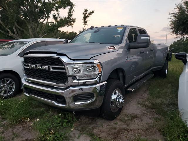 2024 RAM 3500 Tradesman Crew Cab 4x4 8 Box