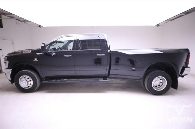 2025 RAM 3500 Tradesman Crew Cab 4x4 8 Box
