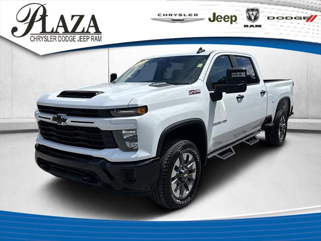 2024 Chevrolet Silverado 2500HD 4WD Crew Cab Standard Bed Custom