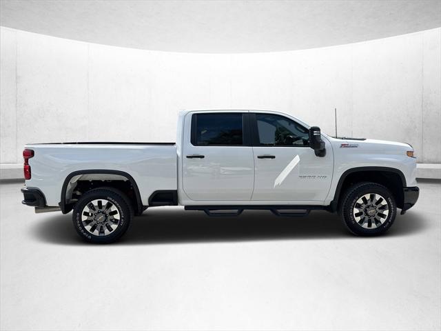 2024 Chevrolet Silverado 2500HD 4WD Crew Cab Standard Bed Custom